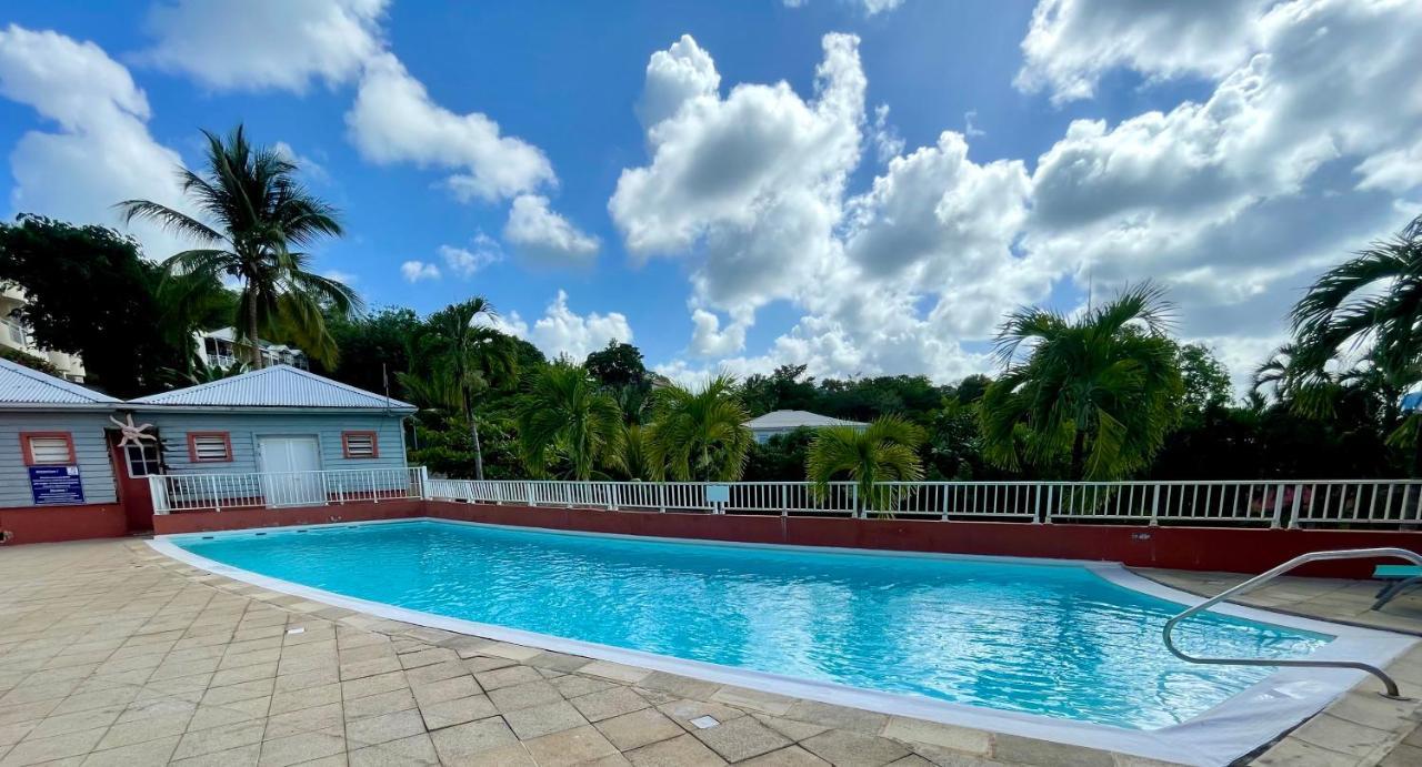 Appartement Vue Mer A 2 Minutes A Pied Des Plages Tartane Trinite  Exterior foto