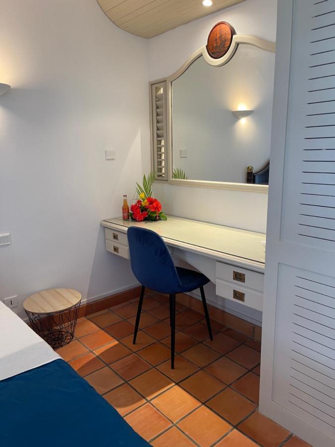 Appartement Vue Mer A 2 Minutes A Pied Des Plages Tartane Trinite  Exterior foto